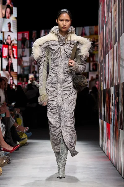 Look 39